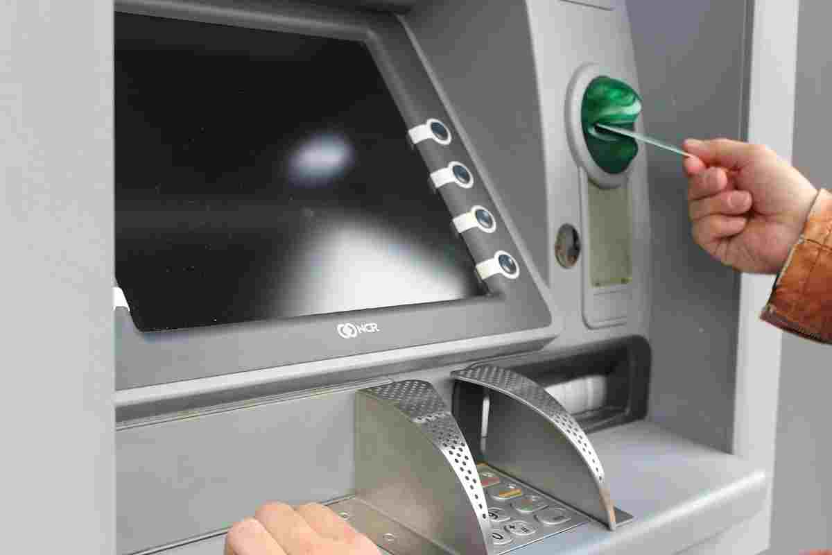 ATM Heist: കുവൈത്ത്: എടിഎം കവർച്ച പരാജയപ്പെട്ടു, പിന്നാലെ രക്ഷപ്പെട്ട് പ്രതികള്‍